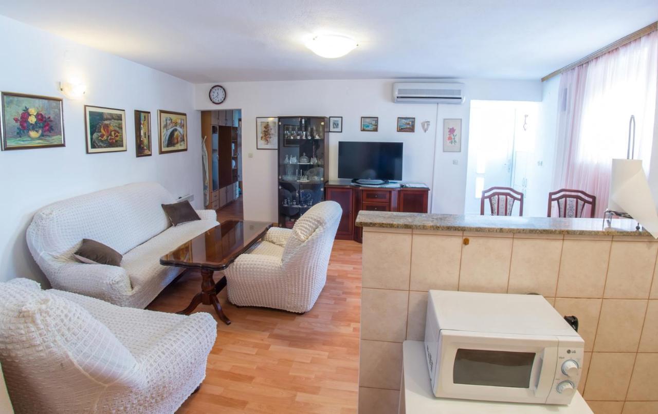 Next To The Old Bridge Apartments Μόσταρ Εξωτερικό φωτογραφία